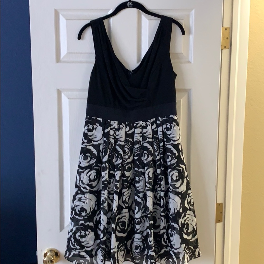 White House black market dress